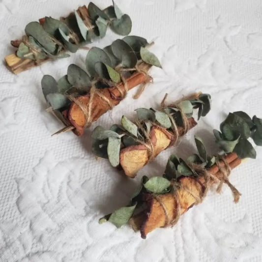 Eucalyptus, Palo Santo, Apple and Cinnamon Smudge Stick