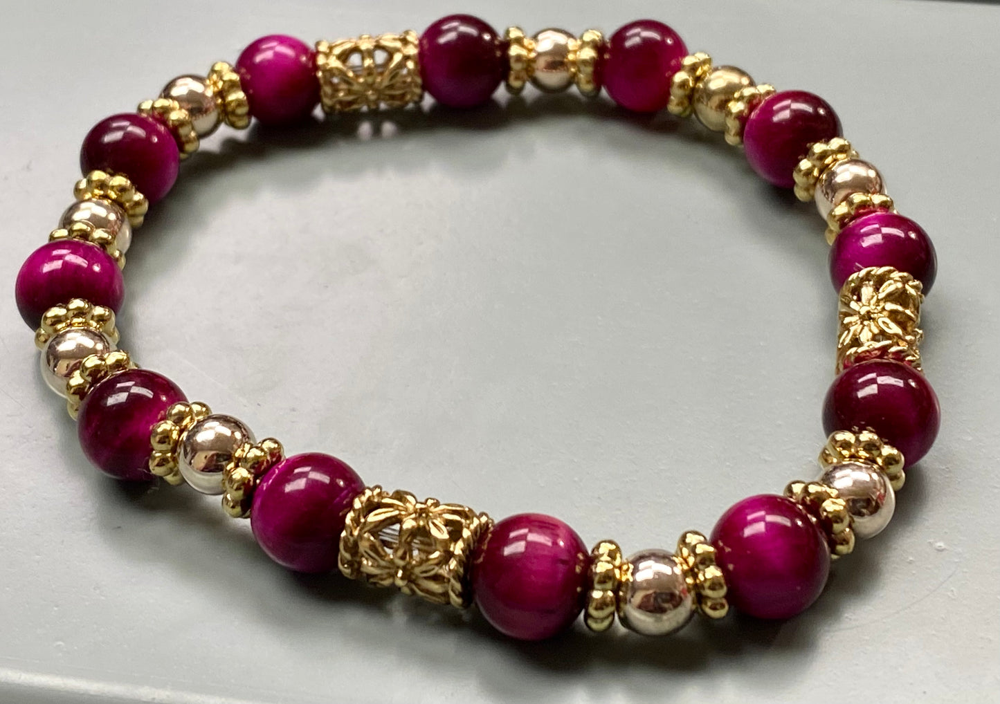 Beautiful Red & Gold Filigree Bracelet